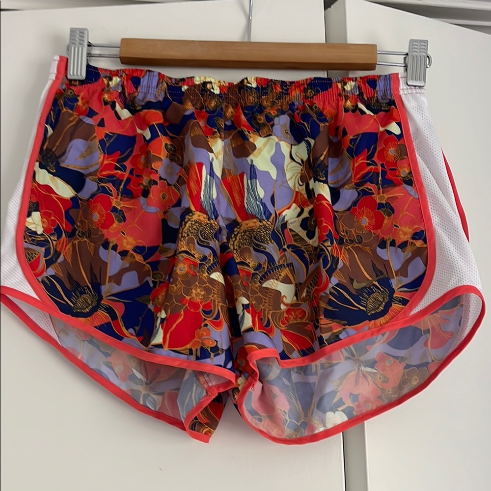 Nike Dri-Dit Floral Women's Running Shorts